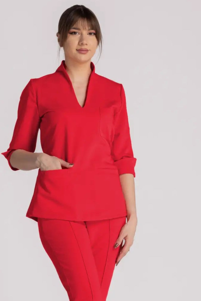 Bluza Elastica Elise red medical uniform with pockets and adjustable fit for professionals.