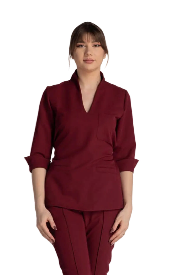 Bluza Elastica Elise - bluză medicală elegantă cu design modern, guler shal și buzunare refilet.